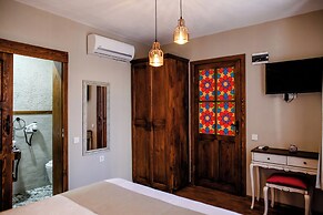 Sim Otel