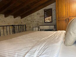 Sim Otel