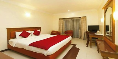 Goroomgo New Ashiyana Palace Varanasi