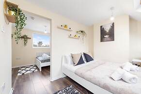 Remarkable 2 Double Bed Ensuite Room Isleworth TW7