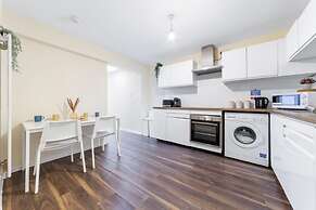 Remarkable 2 Double Bed Ensuite Room Isleworth TW7