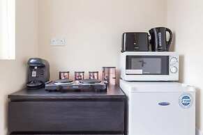 Spacious Sleeps 3 Ensuite Room In Twickenham TW7