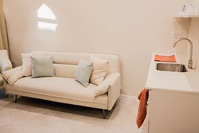 Gabriel Apartments - Stone Suits JEM City Center