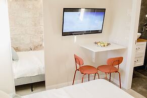 Gabriel Apartments - Stone Suits JEM City Center