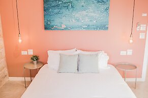 Gabriel Apartments - Stone Suits JEM City Center