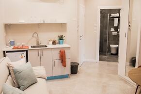 Gabriel Apartments - Stone Suits JEM City Center