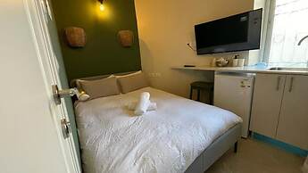 Gabriel Apartments - Stone Suits JEM City Center