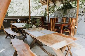 The Jini House - Kabalana