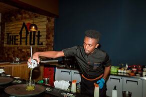 The Hut Restaurant & Boutique hotel