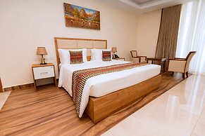 The Hut Restaurant & Boutique hotel