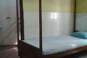 Goroomgo Central Guest House Agartala