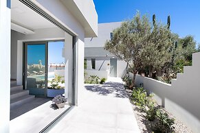 Heliades Residence