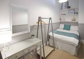 Host Stay Havelock Place Apartment