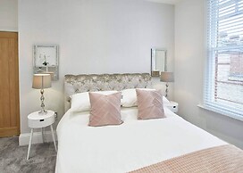 Host Stay Simba House
