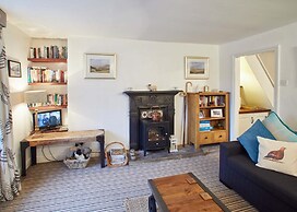 Host Stay Rosella Cottage