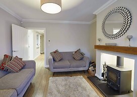 Host Stay Lowcross Cottage