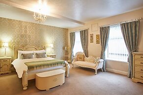 Host Stay Regency Mansions Apartment