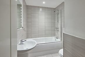 Host Stay South Cliff Apartment