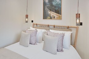 Host Stay Abbey Hus