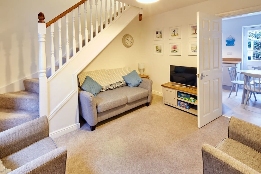 Host Stay Richemont Cottage