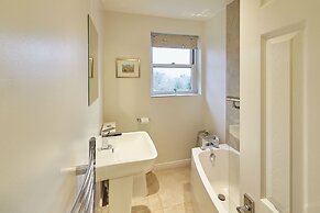 Host Stay Richemont Cottage