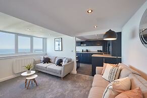 Host Stay Pier View Penthouse