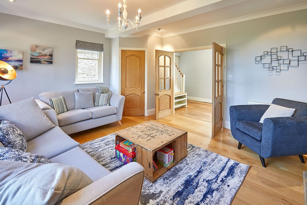 Host Stay River View