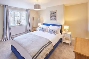 Host Stay Spring Cottage