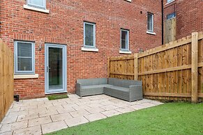 Host Stay Oyster Cottage