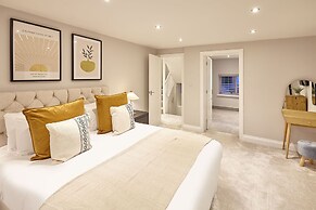 Host Stay Graham House