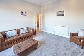 Host Stay Cattersty Hideaway