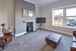 Host Stay Cattersty Hideaway