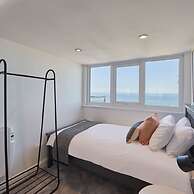 Host Stay Penthouse Pier View