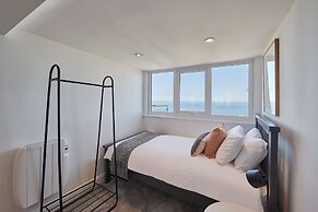 Host Stay Penthouse Pier View