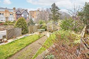 Host Stay The Garden Flat