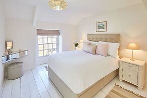 Host Stay Holmlea Cottage