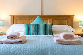 Host Stay No 4 Daisy Cottage
