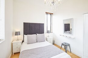 Host Stay Boutique Balcony