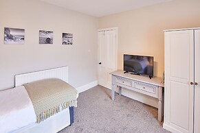 Host Stay Seagull Cottage