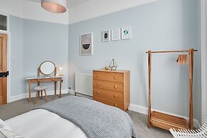 Host Stay Cheviot House