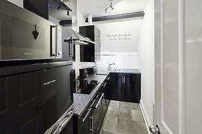 Host Stay Park Place Apartment