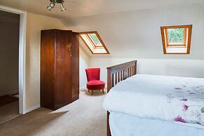 Host Stay Freshwater River View