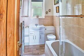 Host Stay Freshwater River View
