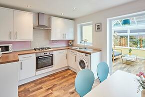 Host Stay Garden Cottage