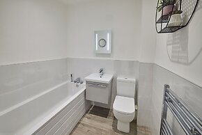 Host Stay Beach Pad