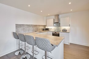 Host Stay Beach Pad