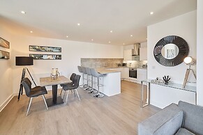 Host Stay Beach Pad