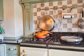 Host Stay Beckside