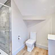 Host Stay Ramblers Retreat