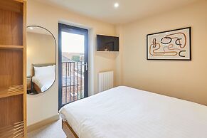 Host Stay No 33